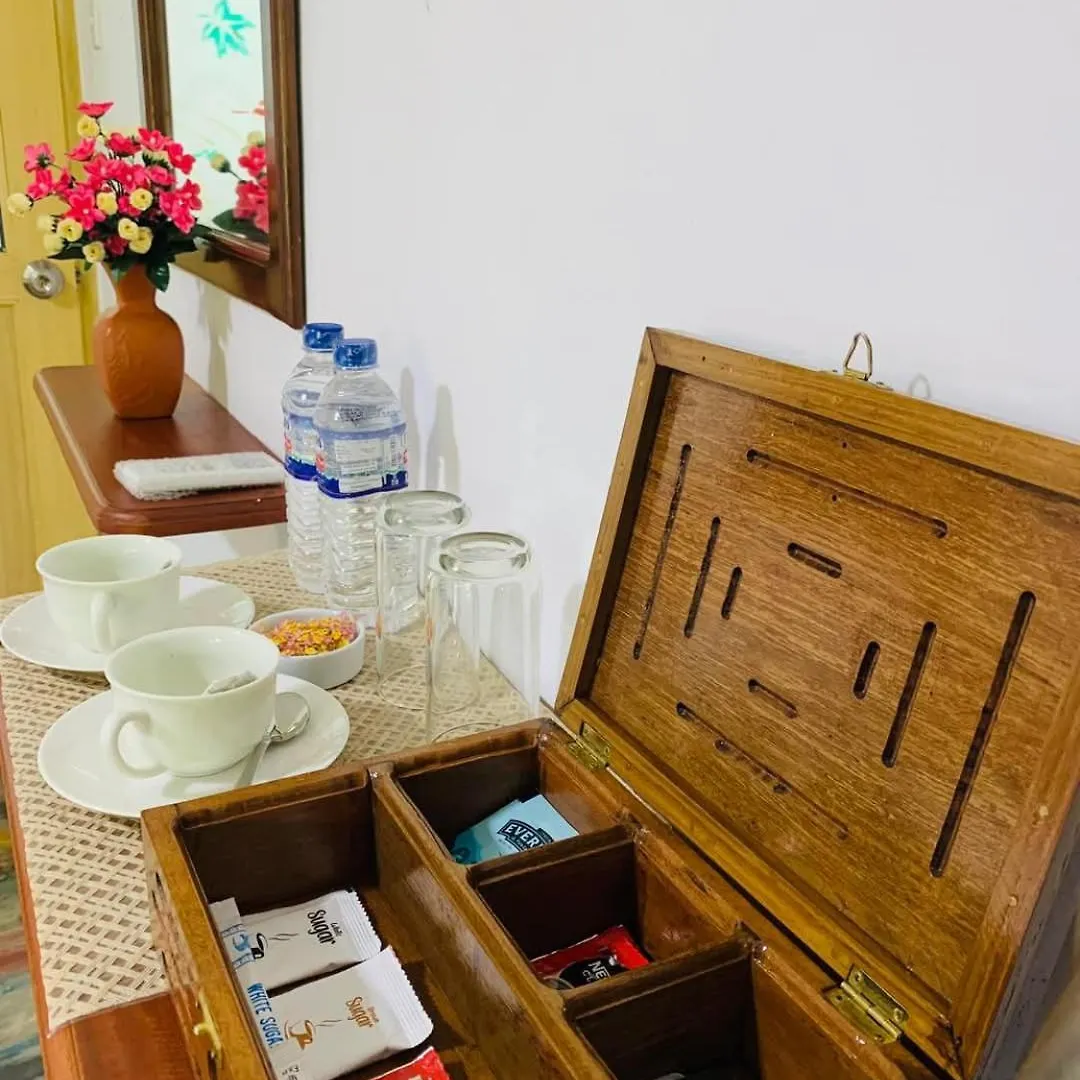 Lake Front Cottage And Restaurant Home Stay With Transport Sigiriya Sri Lanka