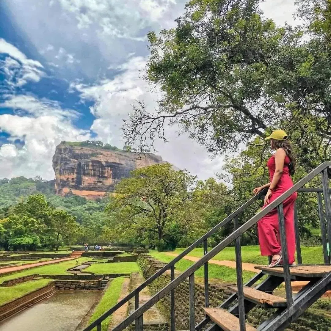 Lake Front Cottage And Restaurant Home Stay With Transport Sigiriya 0*,