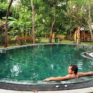 2* Hotel Sat Nam Village